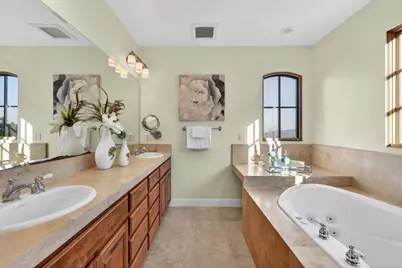 17599 Montebello Rd, Cupertino, CA 95014 - Photo 52