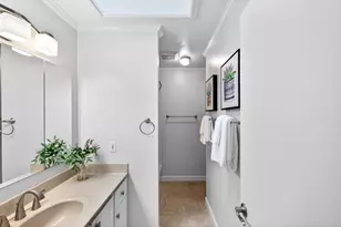 125 Connemara Way 130, Sunnyvale, CA 94087 - Photo 18