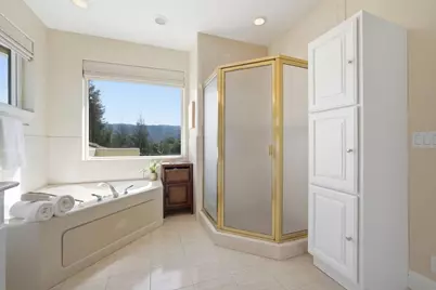 2075 Mantelli Dr, Gilroy, CA 95020 - Photo 38