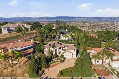 2075 Mantelli Dr, Gilroy, CA 95020 - Photo 72