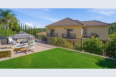 2075 Mantelli Dr, Gilroy, CA 95020 - Photo 54