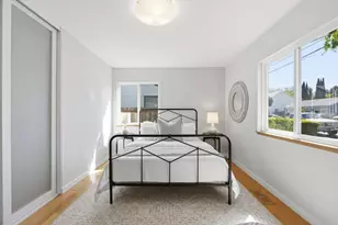 1346 Selo Dr, Sunnyvale, CA 94087 - Photo 30