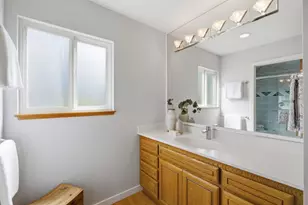 1346 Selo Dr, Sunnyvale, CA 94087 - Photo 38