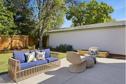 1346 Selo Dr, Sunnyvale, CA 94087 - Photo 44