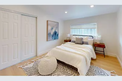 696 Lakehaven Dr, Sunnyvale, CA 94089 - Photo 12