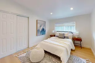 696 Lakehaven Dr, Sunnyvale, CA 94089 - Photo 12