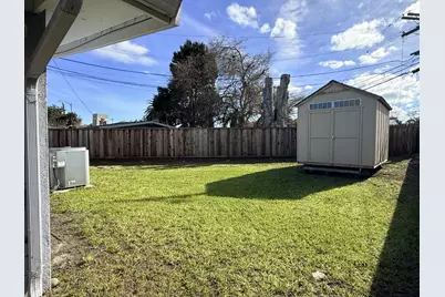 696 Lakehaven Dr, Sunnyvale, CA 94089 - Photo 24