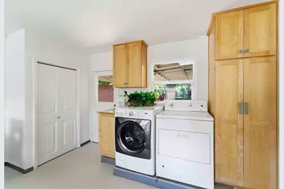 22051 Hibiscus Dr, Cupertino, CA 95014 - Photo 16