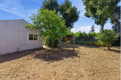 22051 Hibiscus Dr, Cupertino, CA 95014 - Photo 18
