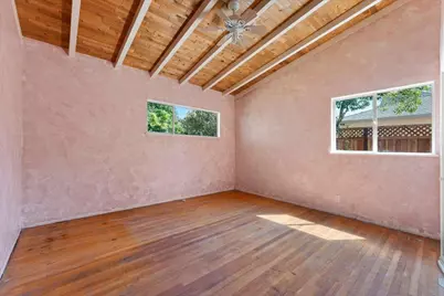 16001 Stephenie Ln, Los Gatos, CA 95032 - Photo 14