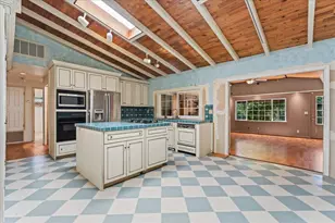 16001 Stephenie Ln, Los Gatos, CA 95032 - Photo 6