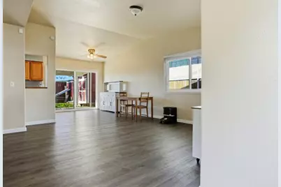 2048 Southwood Dr, Vacaville, CA 95687 - Photo 8