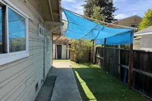 1901 W Middlefield Rd, Mountain View, CA 94043 - Photo 4