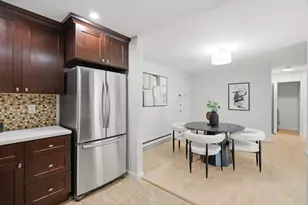 1031 Crestview Dr 305, Mountain View, CA 94040 - Photo 10