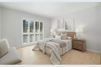 1031 Crestview Dr 305, Mountain View, CA 94040 - Photo 18