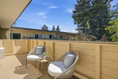 1031 Crestview Dr 305, Mountain View, CA 94040 - Photo 14
