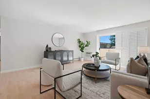 1031 Crestview Dr 305, Mountain View, CA 94040 - Photo 2