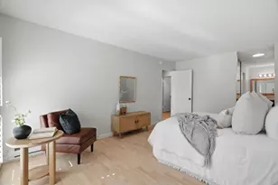 1031 Crestview Dr 305, Mountain View, CA 94040 - Photo 20