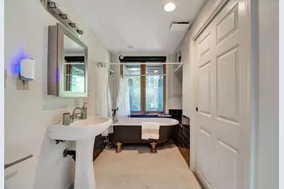 89 Yosemite Ave, Oakland, CA 94611 - Photo 14