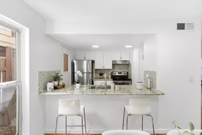 236 E Red Oak Dr B, Sunnyvale, CA 94086 - Photo 10