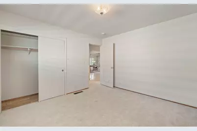 1588 Robsheal Dr, San Jose, CA 95125 - Photo 36