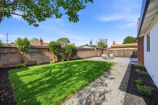 49 Hermitage Ln, Hayward, CA 94544 - Photo 14