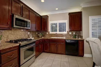 3520 Emerson Dr, Roseville, CA 95661 - Photo 6