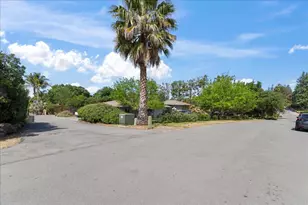 16655 Oak View Cir, Morgan Hill, CA 95037 - Photo 38