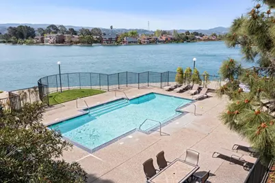 1107 Outrigger Ln, Foster City, CA 94404 - Photo 4