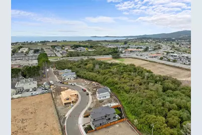 587 Creekside Dr, Half Moon Bay, CA 94019 - Photo 4