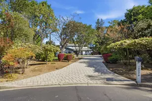 14278 Amherst Ct, Los Altos Hills, CA 94022 - Photo 2