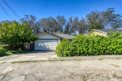 331 San Carlos Ave, El Granada, CA 94018 - Photo 6