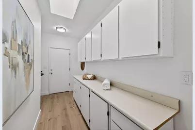 2169 Yorkshire Way, Mountain View, CA 94040 - Photo 26