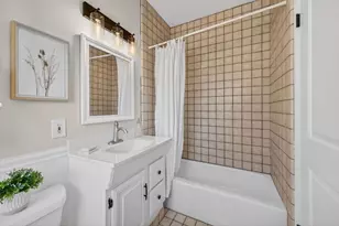 2169 Yorkshire Way, Mountain View, CA 94040 - Photo 20