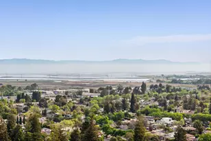 2704 Louis Rd, Palo Alto, CA 94303 - Photo 26