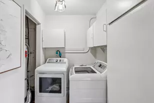 2704 Louis Rd, Palo Alto, CA 94303 - Photo 24