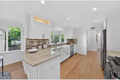 1241 Levin Ave, Mountain View, CA 94040 - Photo 8