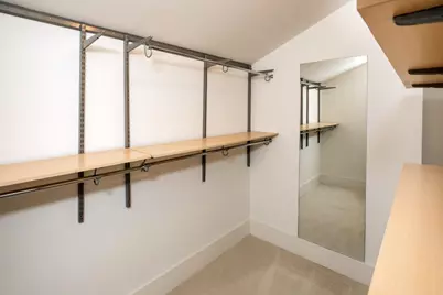 384 Hawthorne Ave, Los Altos, CA 94022 - Photo 22