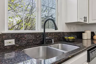 404 Michelle Ln, Daly City, CA 94015 - Photo 18