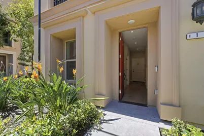 560 Saint Remi Ter 1, Sunnyvale, CA 94085 - Photo 4