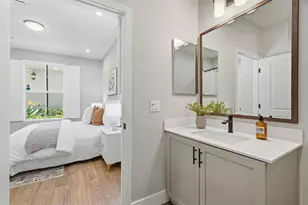 560 Saint Remi Ter 1, Sunnyvale, CA 94085 - Photo 24