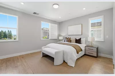 560 Saint Remi Ter 1, Sunnyvale, CA 94085 - Photo 12