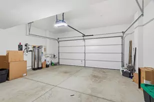 560 Saint Remi Ter 1, Sunnyvale, CA 94085 - Photo 32