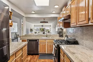 412 Fathom Dr, San Mateo, CA 94404 - Photo 8