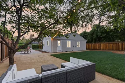 577 Green Manor Ct, Palo Alto, CA 94301 - Photo 26