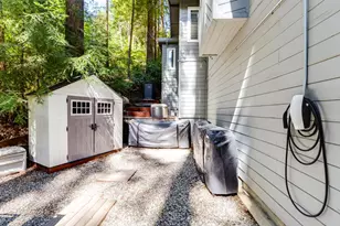 23535 Treeview Trail, Los Gatos, CA 95033 - Photo 46