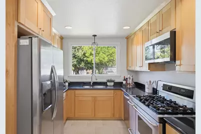 151 Verbena Dr, East Palo Alto, CA 94303 - Photo 12