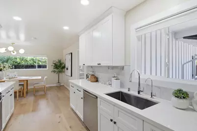 1626 Peacock Ave, Sunnyvale, CA 94087 - Photo 12