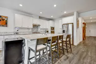 1225 Michael Bo Ln, Gilroy, CA 95020 - Photo 8