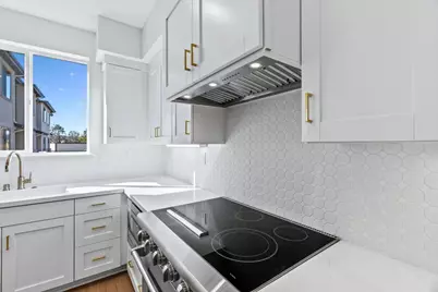 947 Woodside, Redwood City, CA 94061 - Photo 12